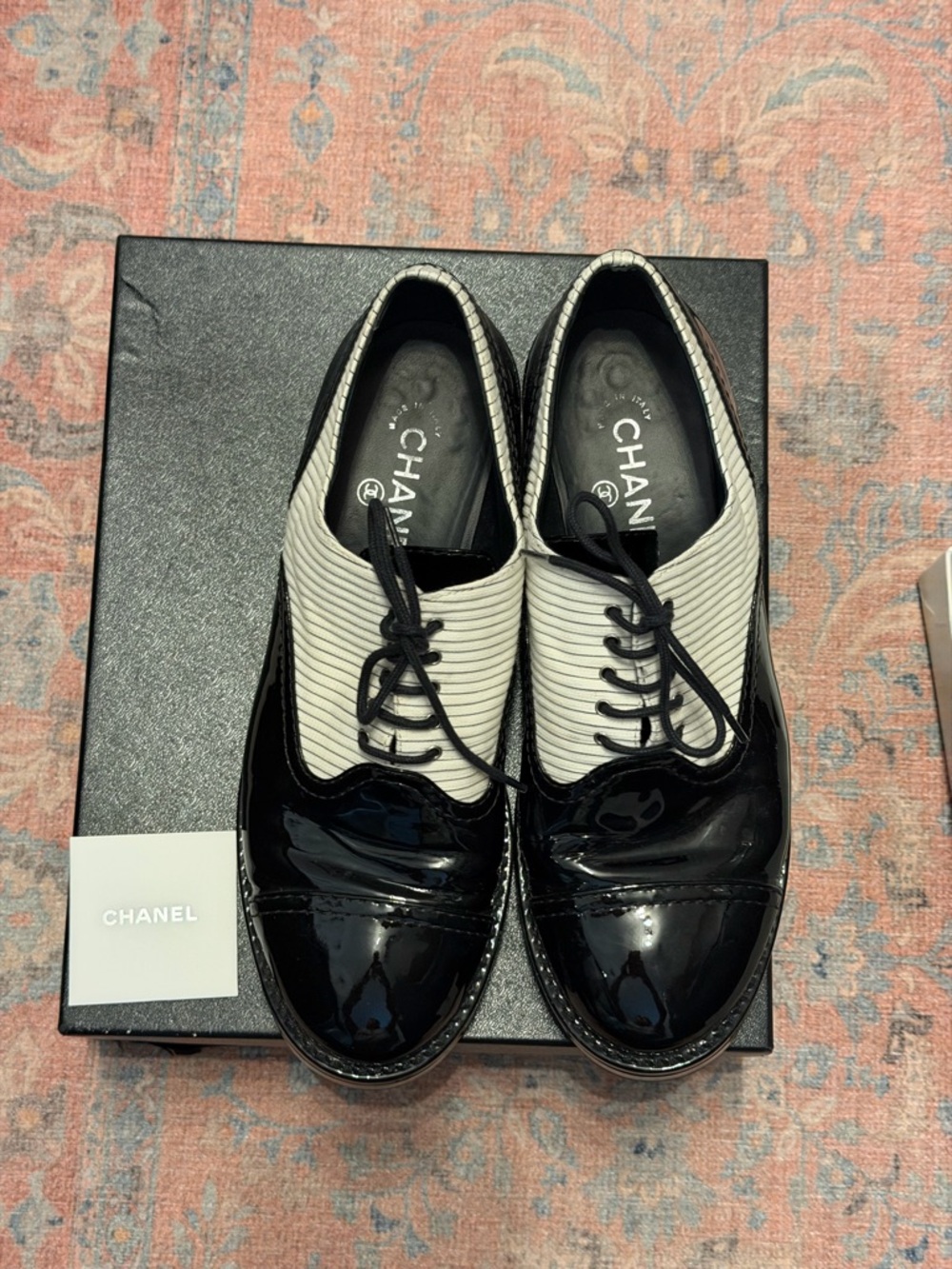 GC Chanel Chunky Black Patent Pinstripe Lace Up Oxford Shoes Size 42 - Picture 3 of 11